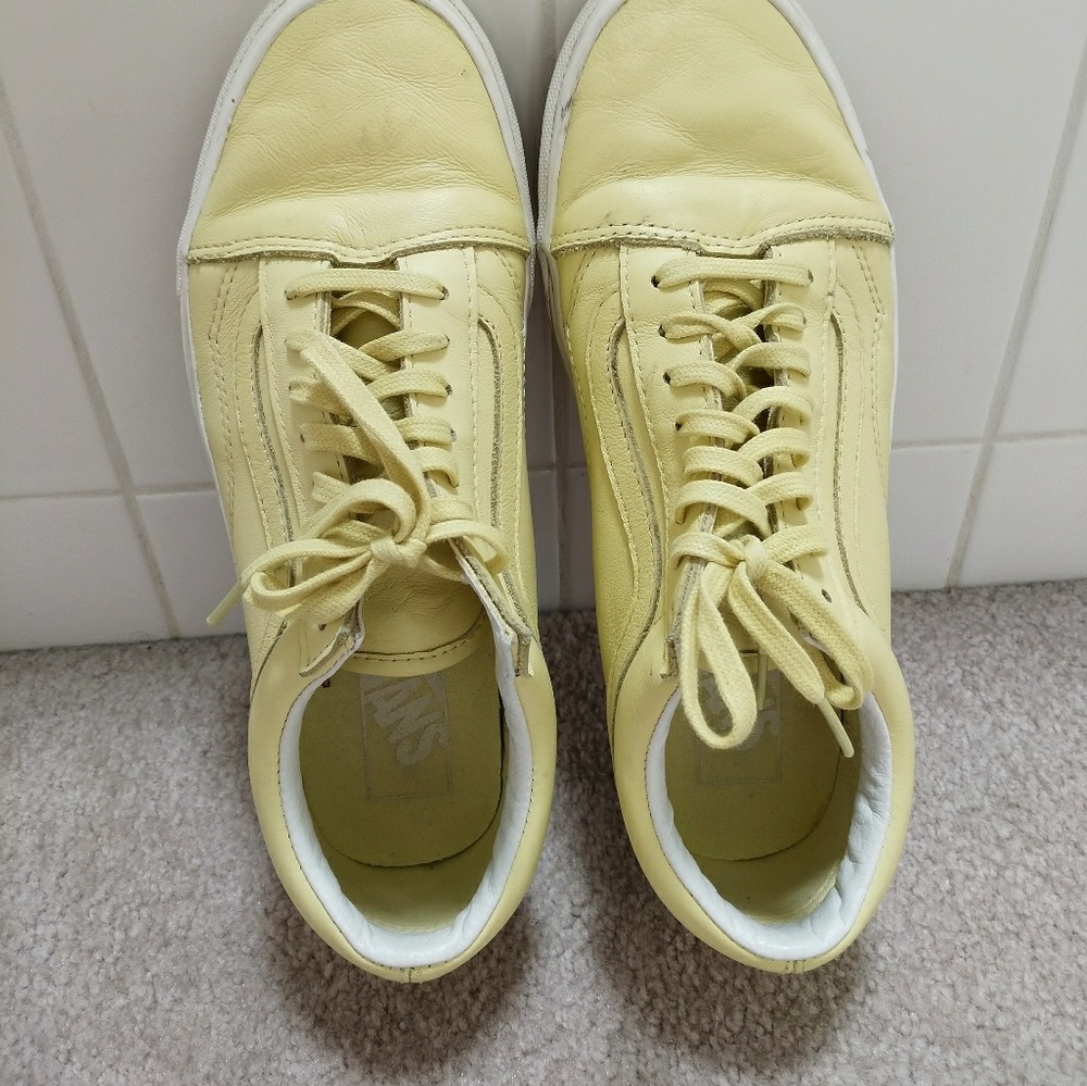 Yellow leather old skool Vans